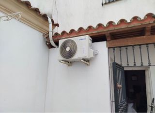 Aire acondicionado.Instalador  autorizado