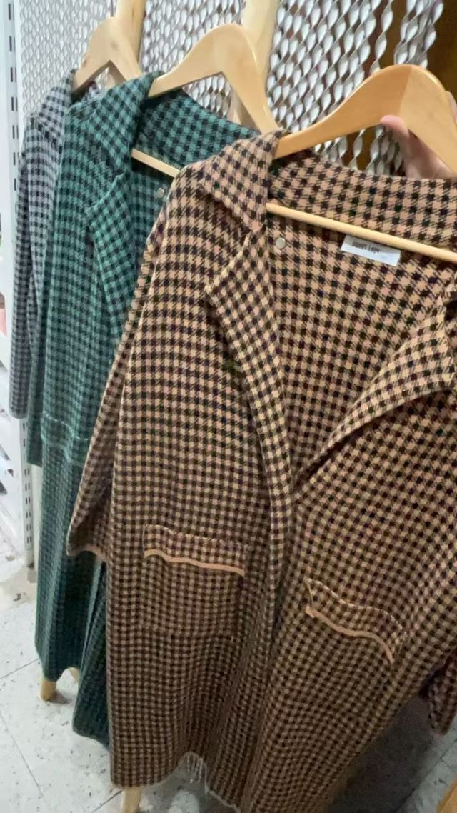 Gabardina de cuadros caliente mujer