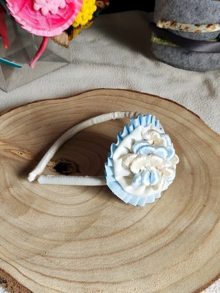 Diadema con madroños 