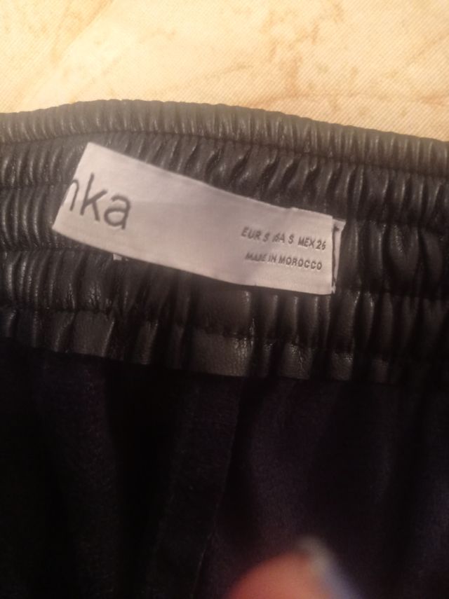 Pantalón imitación cuero