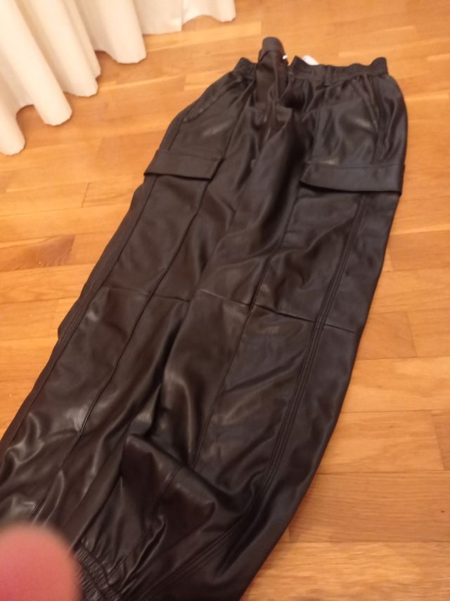 Pantalón imitación cuero