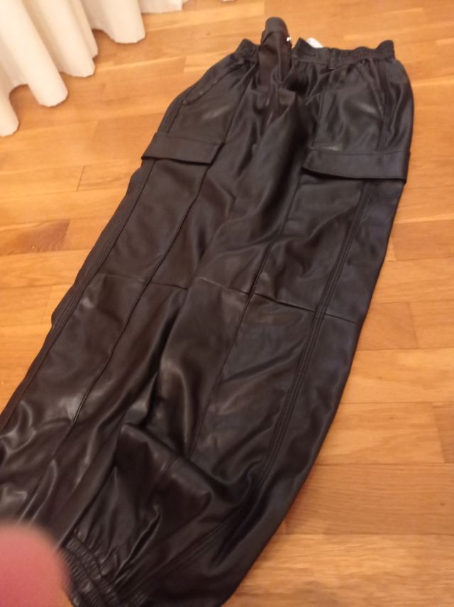 Pantalón imitación cuero