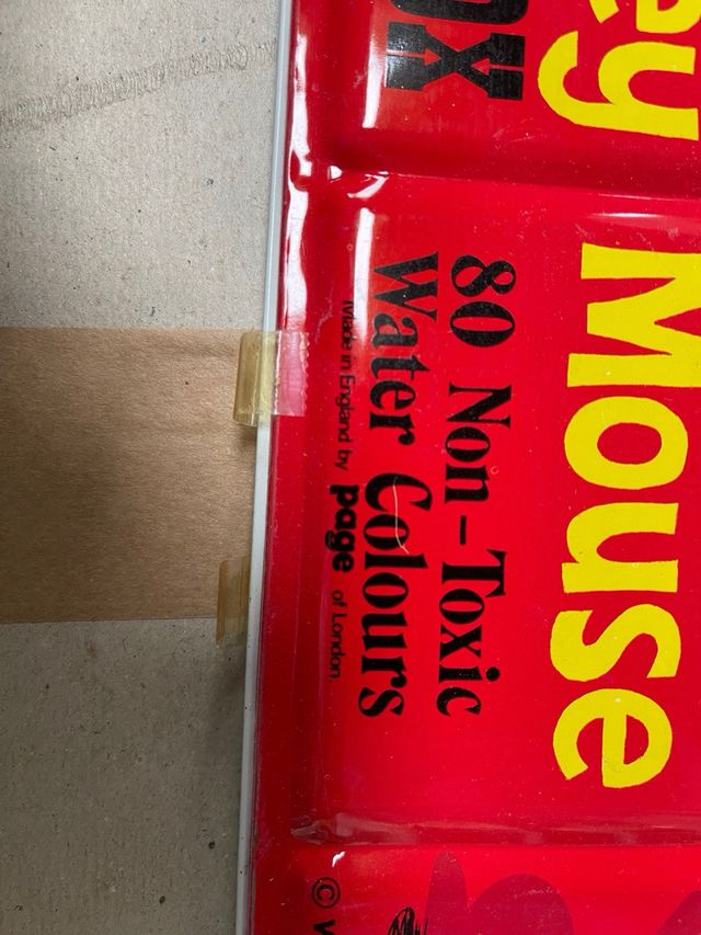 Caja metálica Acuarelas