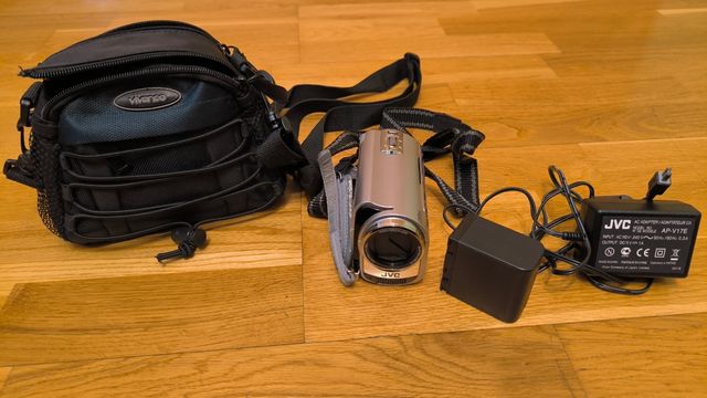 Pack Videocamara JVC GZ-MG330HE