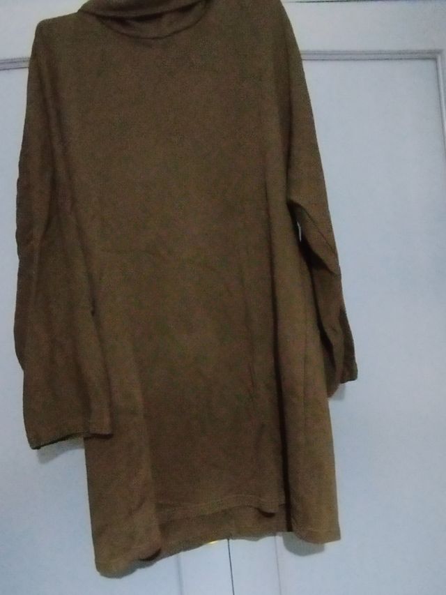 Lote de dos jerseys negros y un vestido