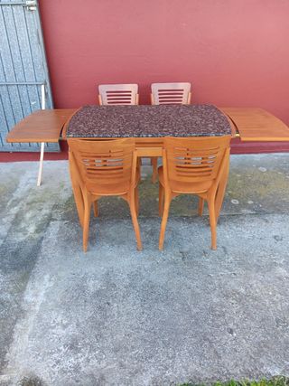 tavolo e sedie