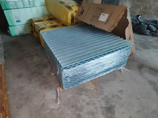 85 Planchas de policarbonato ondulado 