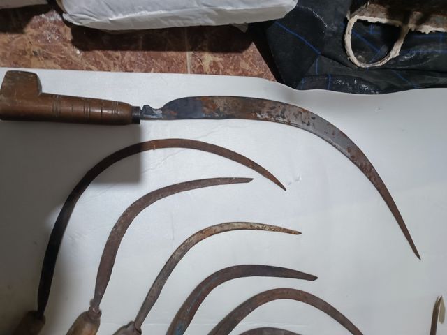 Lote de hoces, corvellas zoqueta