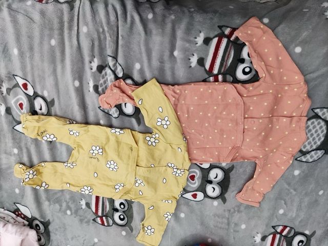 Due tute Kiabi 3 mesi