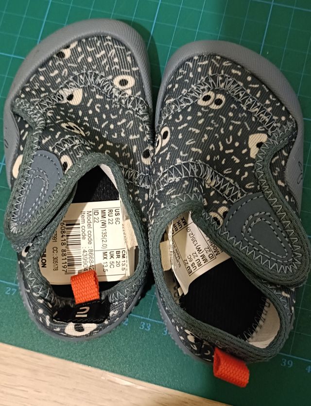 Zapatillas primeros pasos decathlon