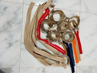 Set chiusure lampo vari colori e misure.