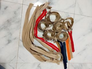 Set chiusure lampo vari colori e misure.