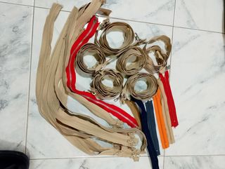 Set chiusure lampo vari colori e misure.