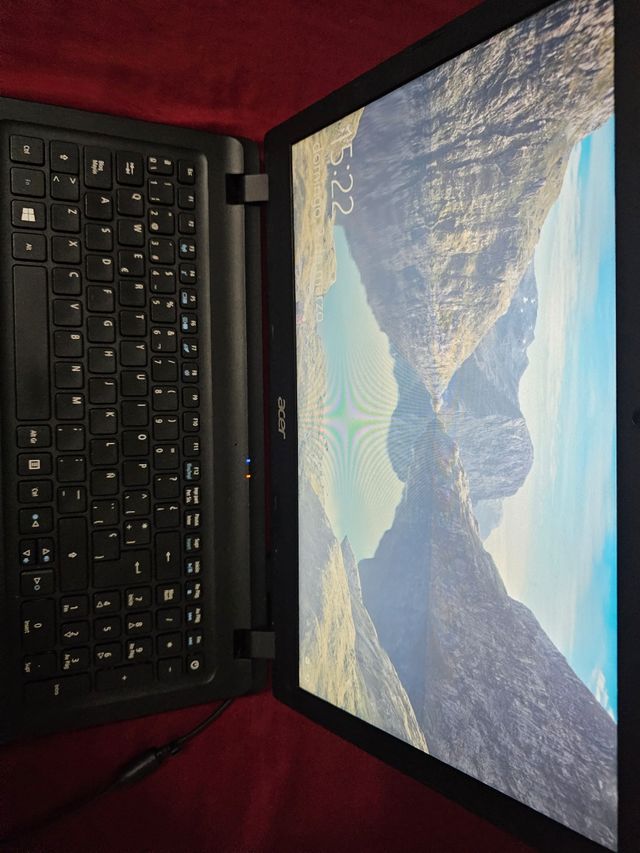 Acer core i5-7200 15"