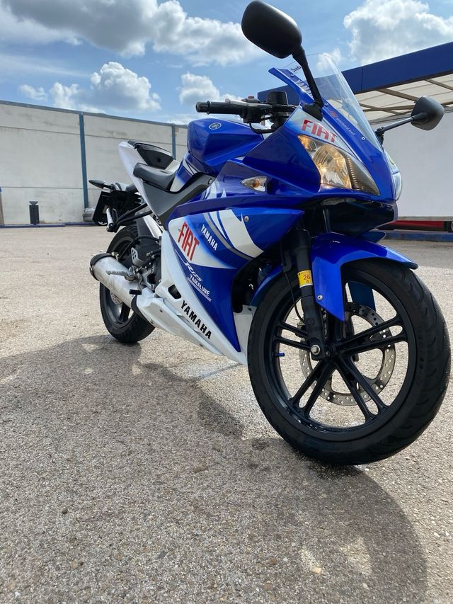 Yamaha yzf r125