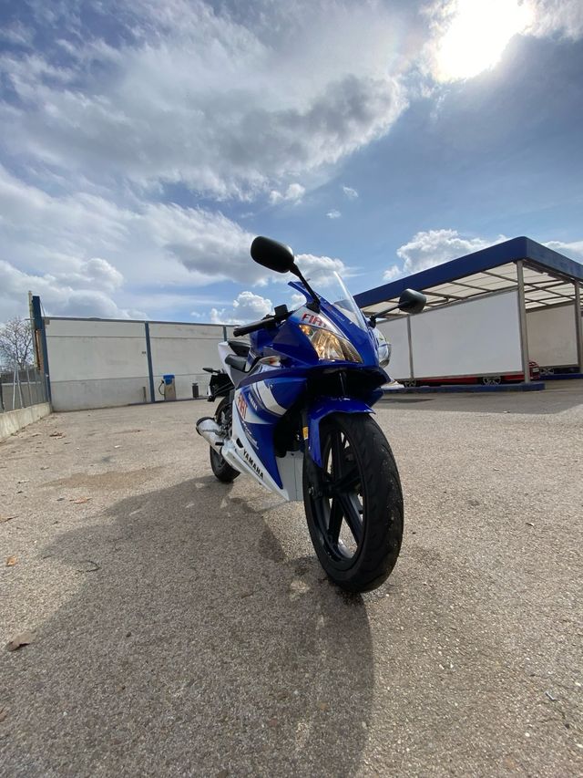 Yamaha yzf r125