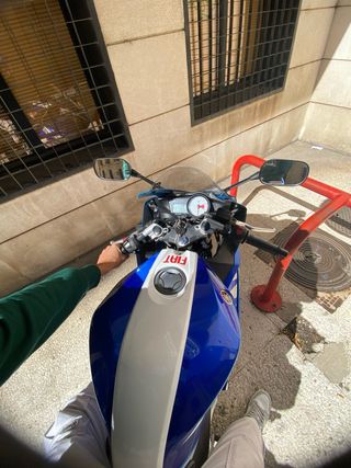Yamaha yzf r125