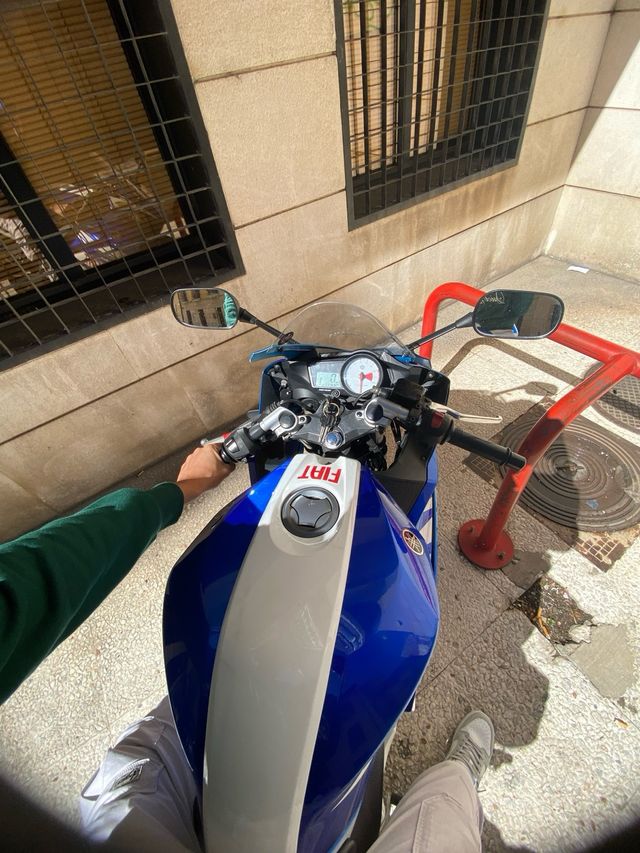 Yamaha yzf r125
