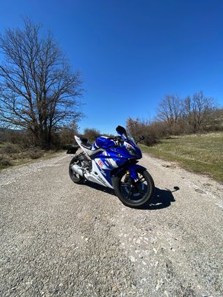 Yamaha yzf r125