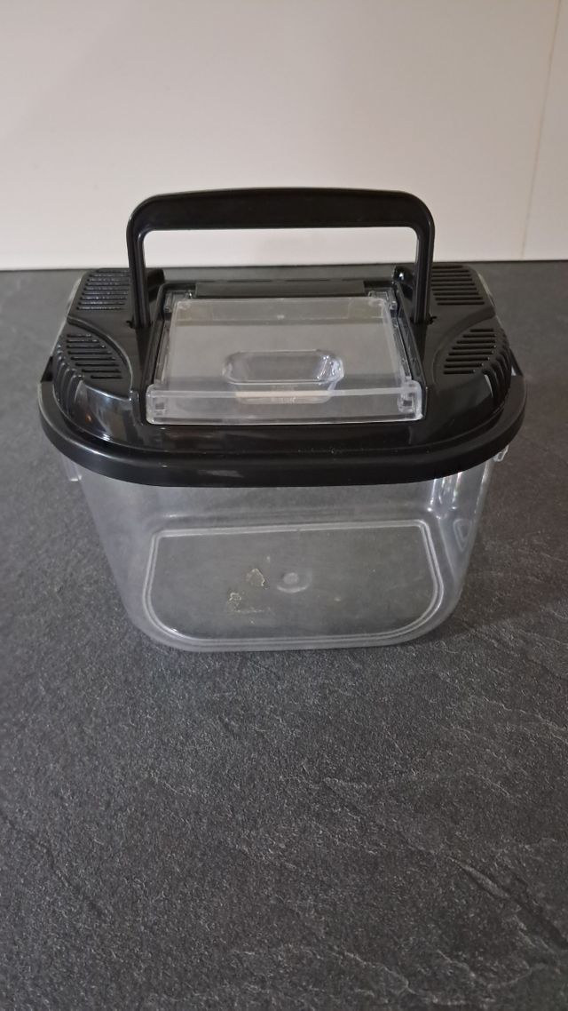 Pecera con asa Plástico