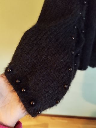 Poncho nero con perline