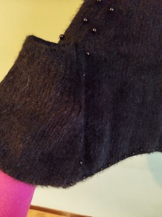 Poncho nero con perline