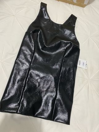 Top de fiesta efecto piel ZARA. Sin estrenar