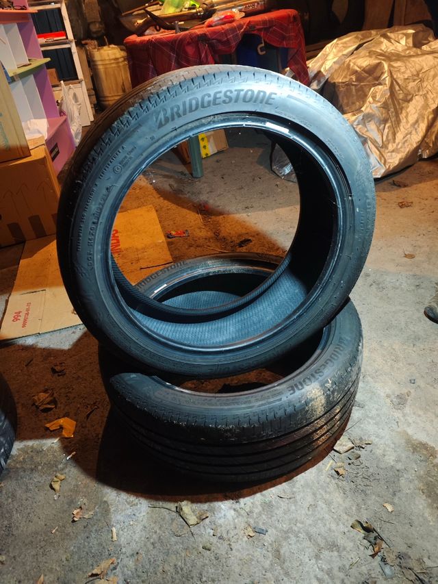 Bridgestone 215/45/18