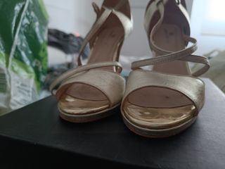 Sandalias fiesta doradas