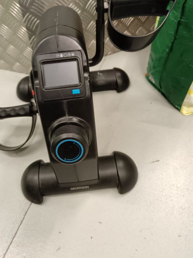 Vendo ejercitador de piernas