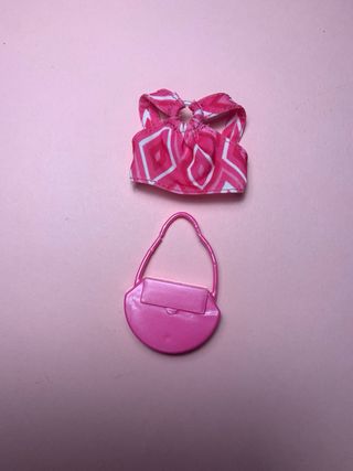 Conjunto de dos piezas formado por bolso y top 