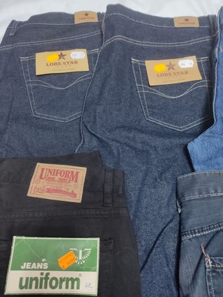 Lote de pantalones y vestidos