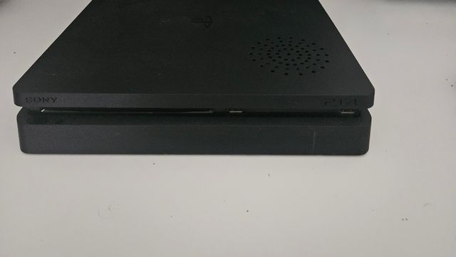 PlayStation 4 slim mejorada 1tb