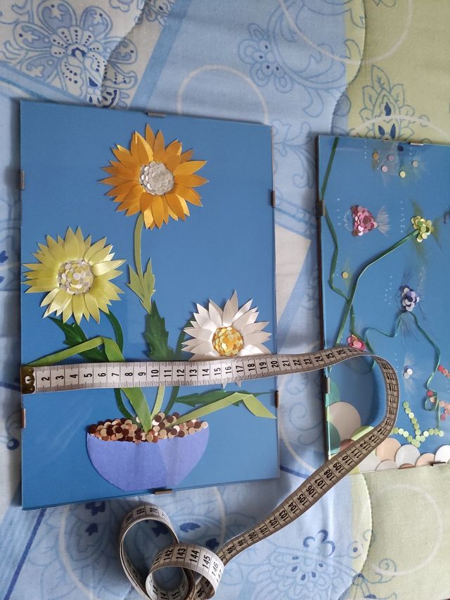 Coppia di cornici a giorno