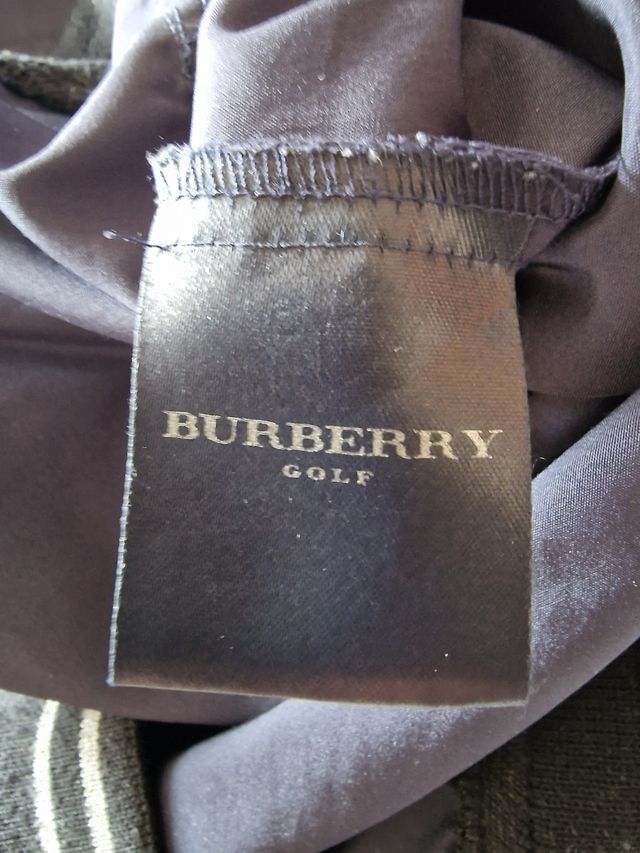 Burberry Golf. Talla L.