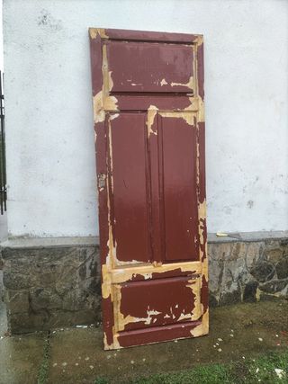 Puerta de madera antigua grande