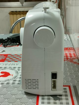 Máquina de coser Brother averiada