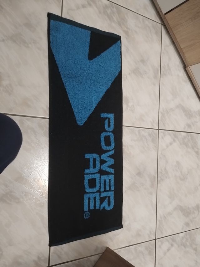 Asciugamano powerade 