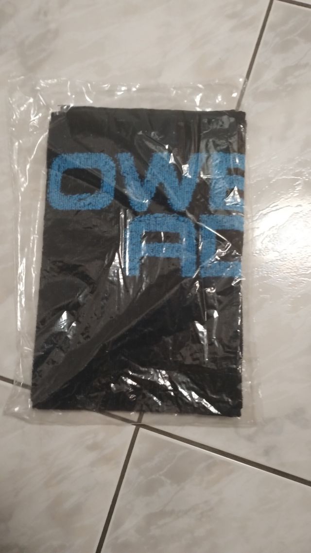 Asciugamano powerade 