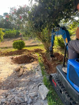 Mini excavadora 1TN Movimientos de tierra y zanjas