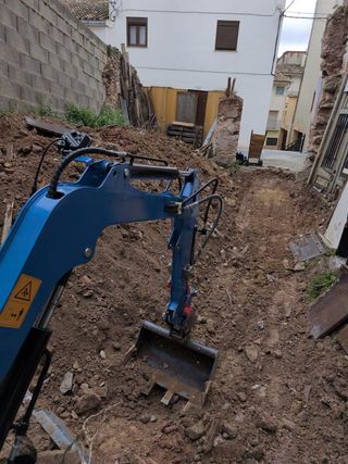 Mini excavadora 1TN Movimientos de tierra y zanjas