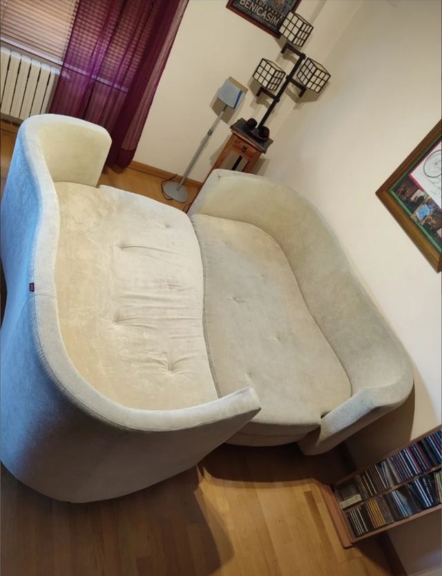 Sofá 3 plazas cama + puff 