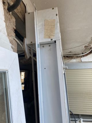 Cierre balconera de aluminio