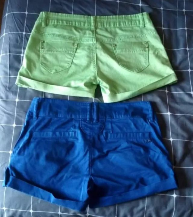 2 shorts chica