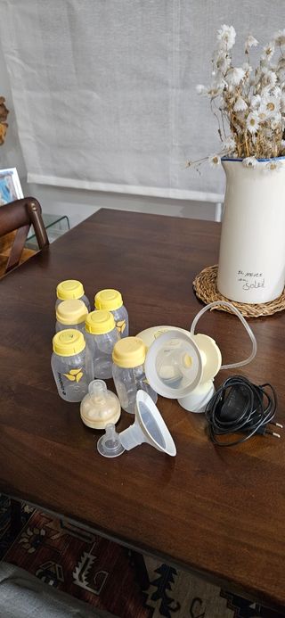 Sacaleches eléctrico medela con tarros