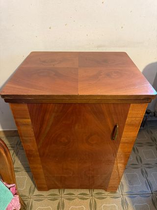 Macchina da cucire d'epoca Necchi Julia 534