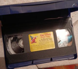 VHS El rey león Ed.Esp.y El rey león 2