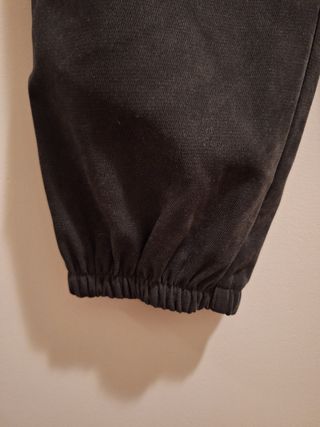 Pantalón Zara gris oscuro T S