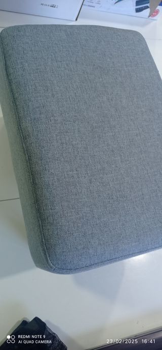 Reposapiés acolchado gris nuevo