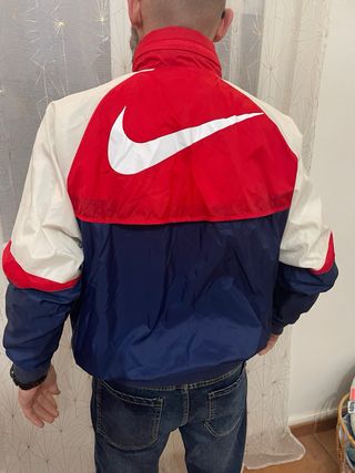 Chaqueta chandal impermeable cortavientos NIKE